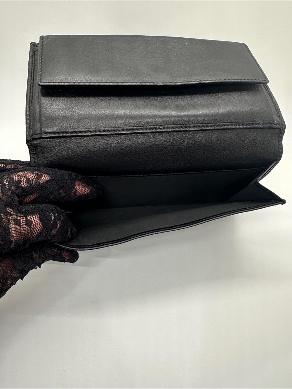 Gucci - GG Supreme Continental Wallet - Picture 7 of 15